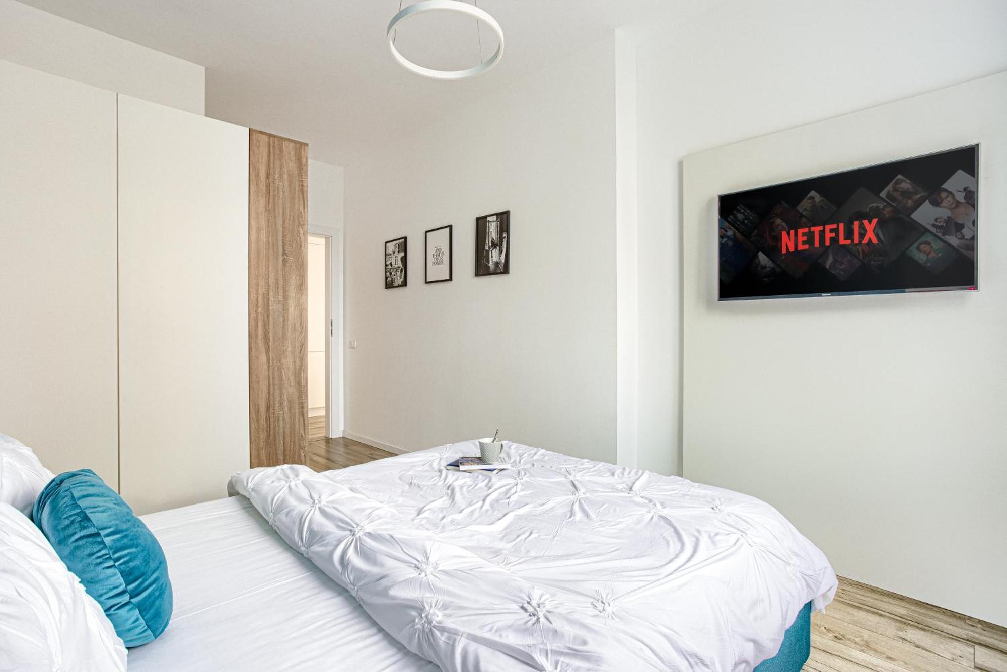 Ari - Afi Mall Luxurious Apartments With Free Parking 아라드 외부 사진