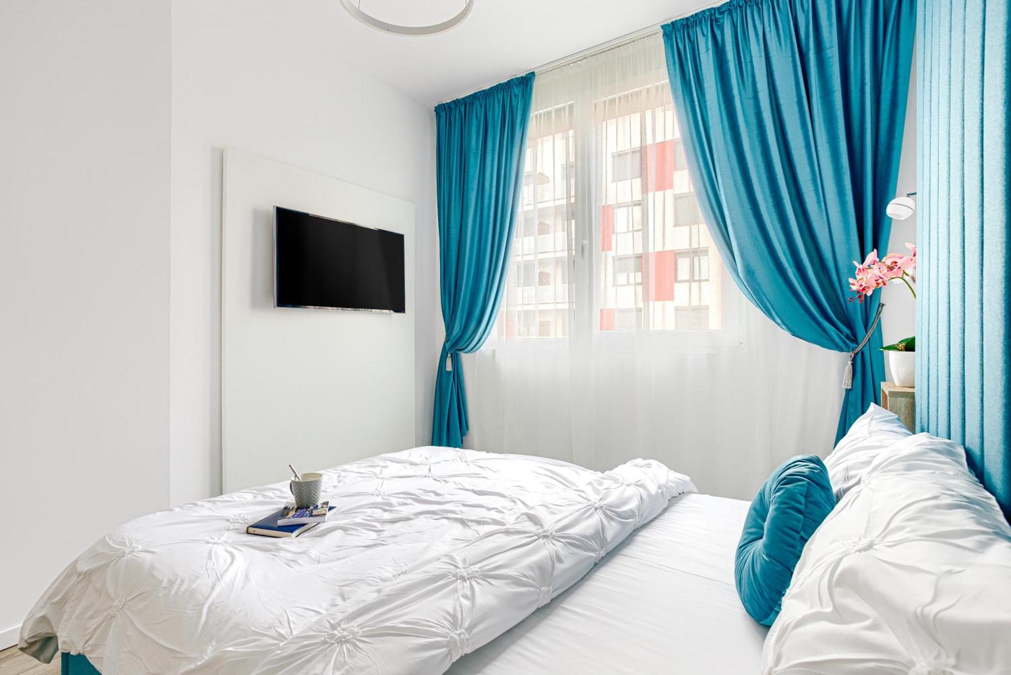 Ari - Afi Mall Luxurious Apartments With Free Parking 아라드 외부 사진