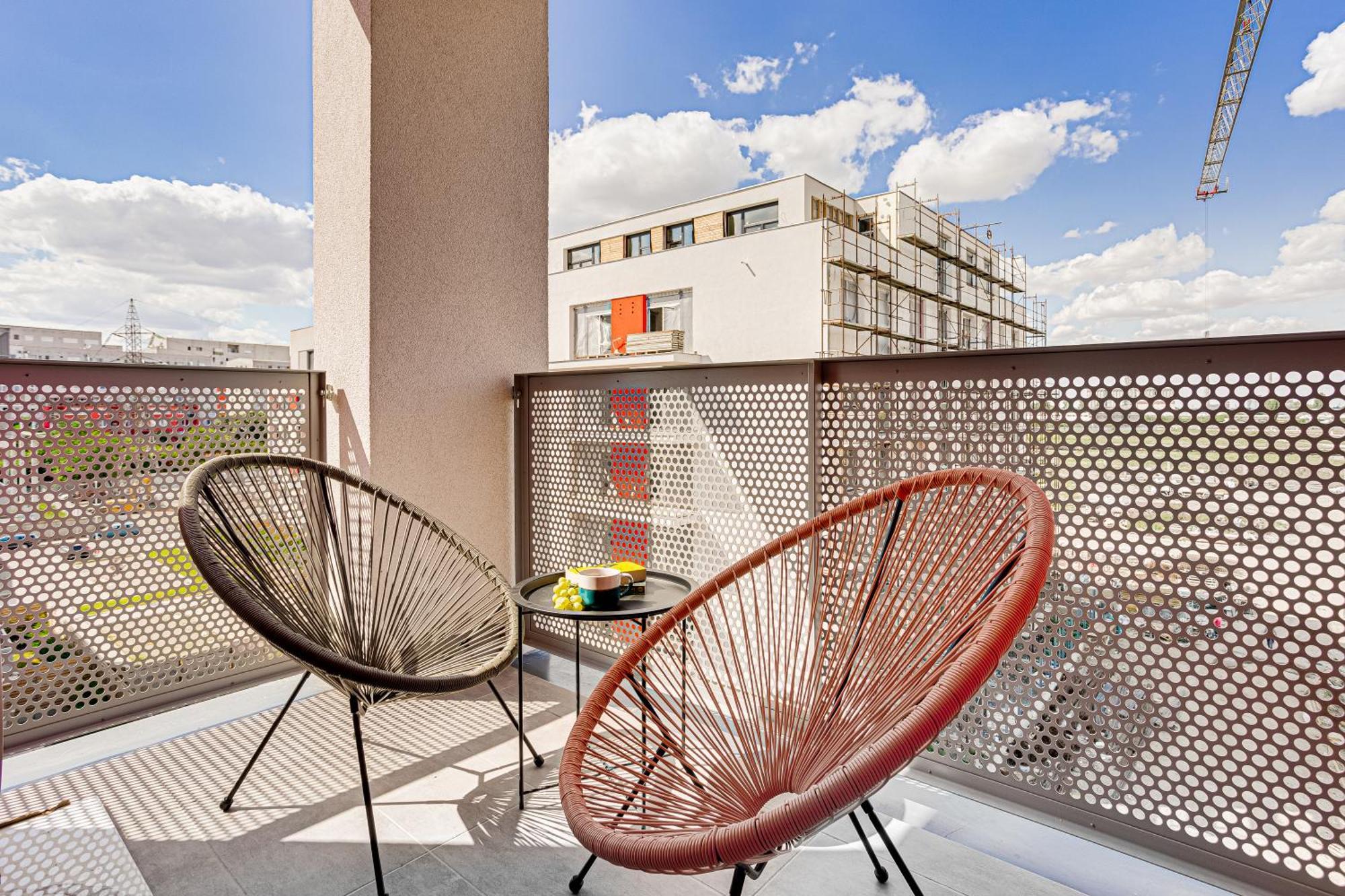Ari - Afi Mall Luxurious Apartments With Free Parking 아라드 외부 사진