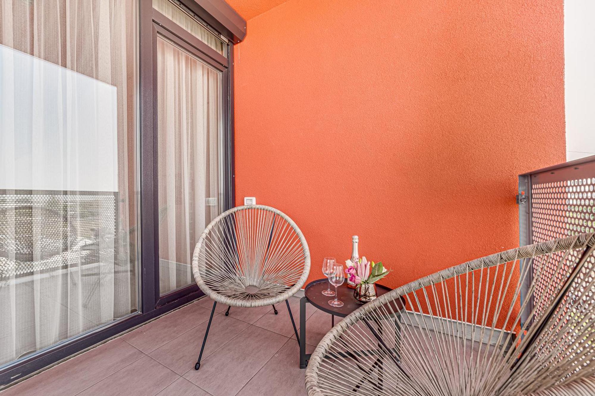 Ari - Afi Mall Luxurious Apartments With Free Parking 아라드 외부 사진